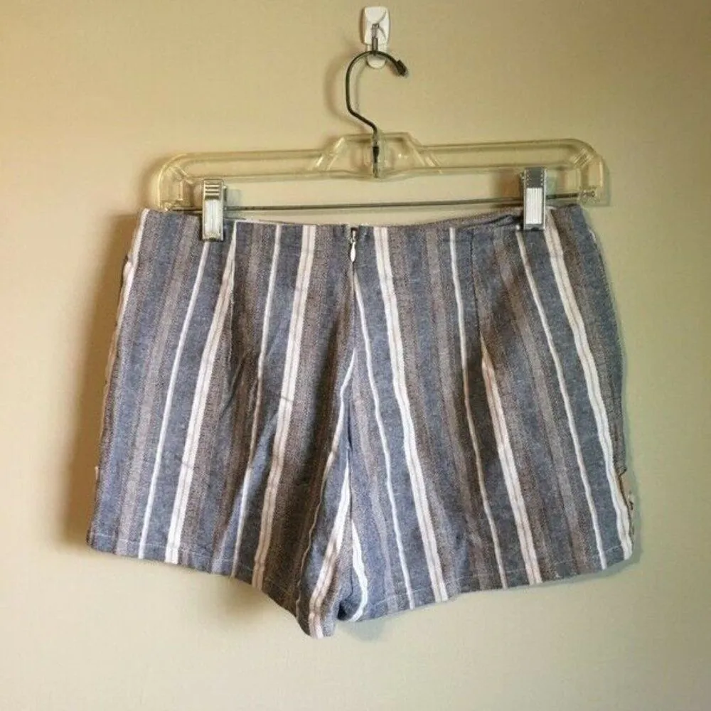 Ethereal by paper crane small blue and white short - Image 2