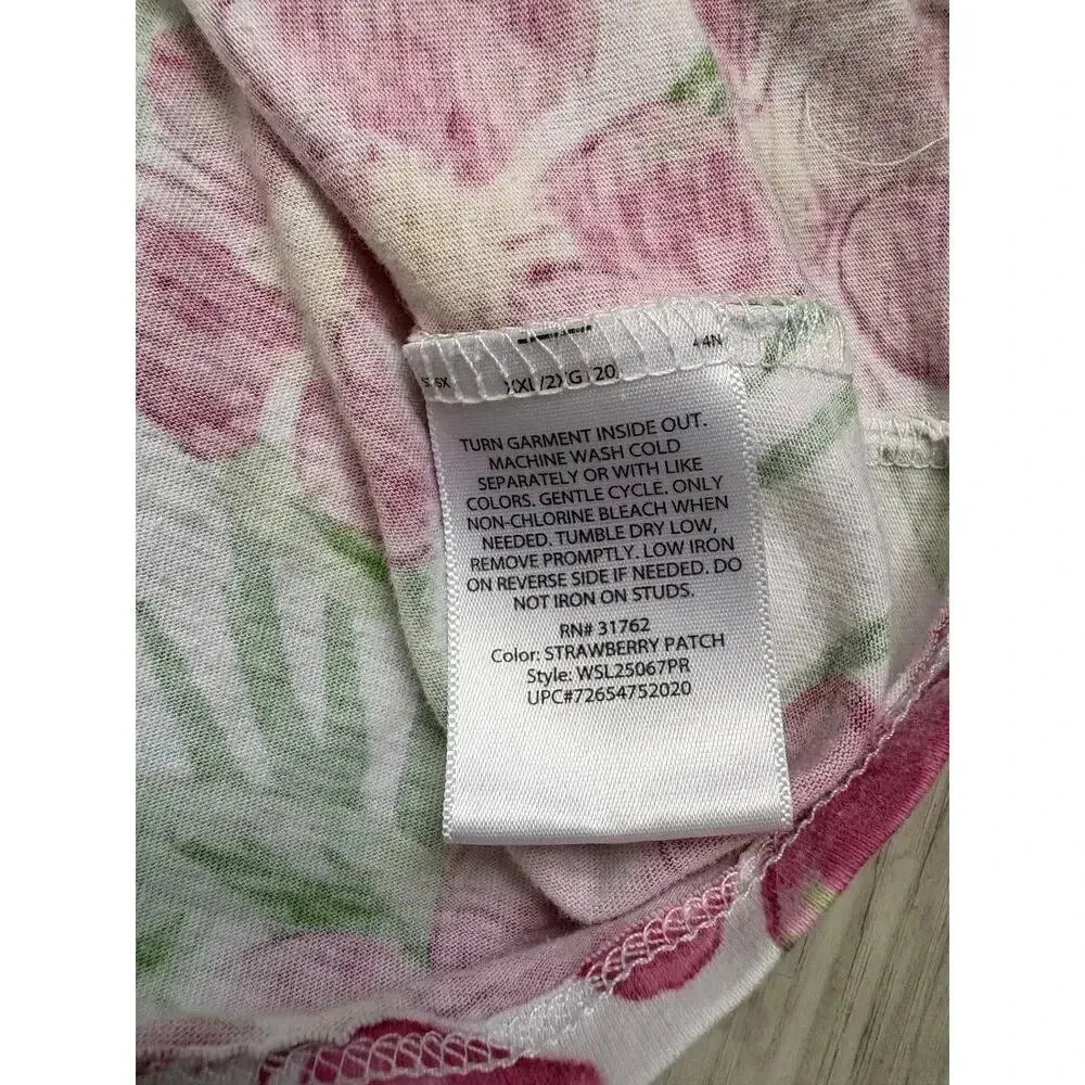 White Stag | Women's Floral Rhinestone Strawberry Patch Short Sleeve Top | XXL - Image 4