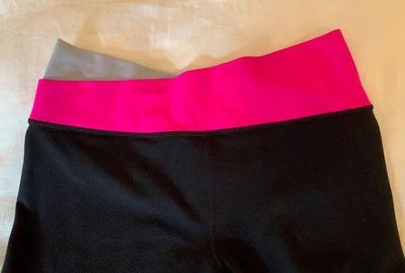 Lululemon Yoga Pants - Image 5