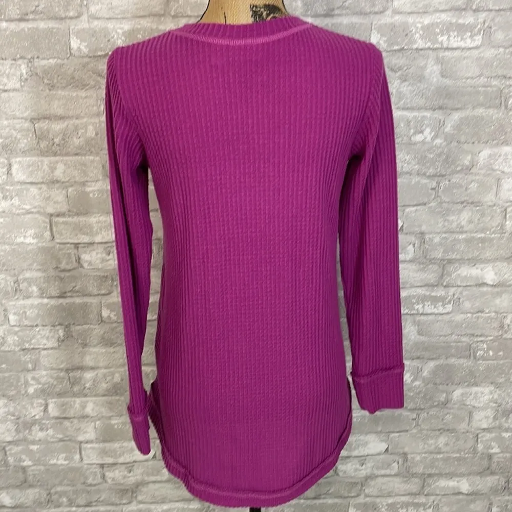 LOGO Layers by Lori Goldstein lounge top - Image 4