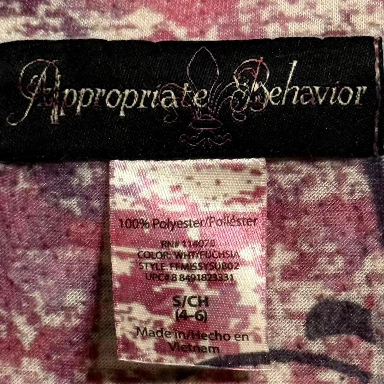 Appropriate Behavior Floral Abstract V - Image 7