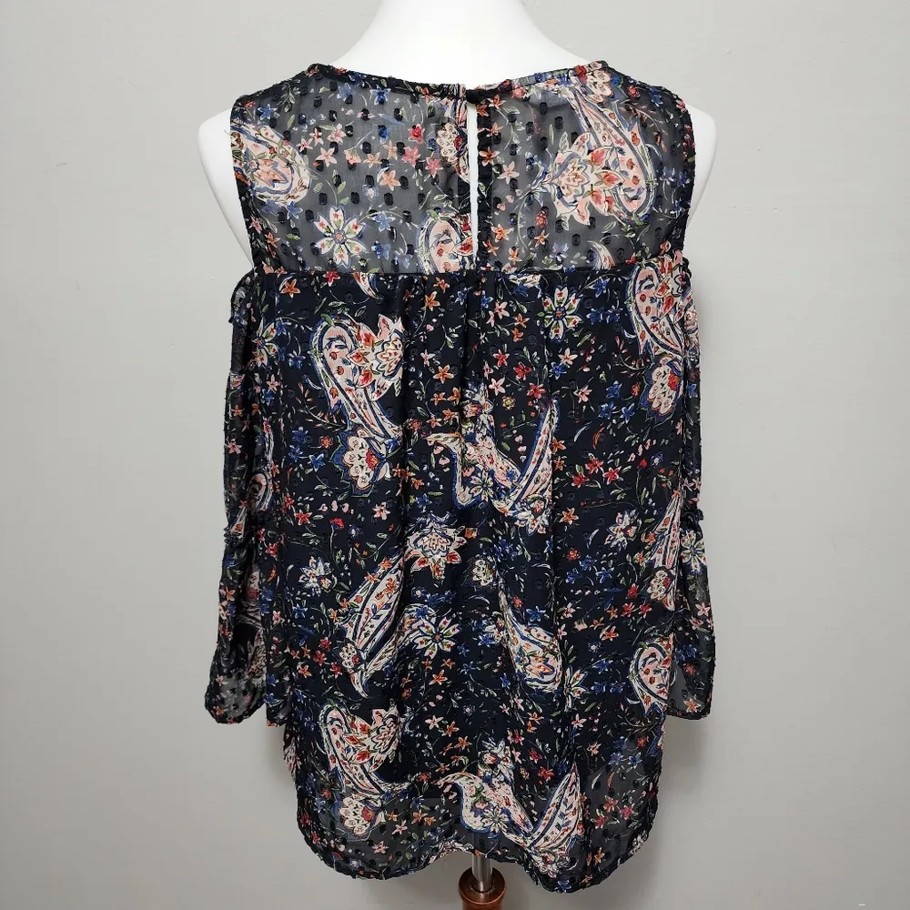 Westport Navy Paisley Cold Shoulder Blouse Size Medium - Image 8