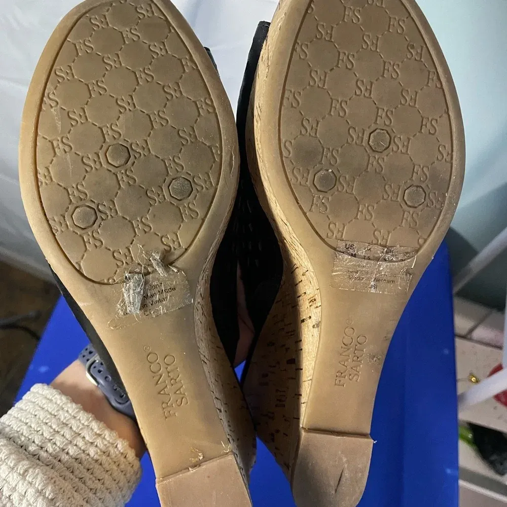 Franco Sarto, Black laser cut wedges‎ size 9.5M - Image 6