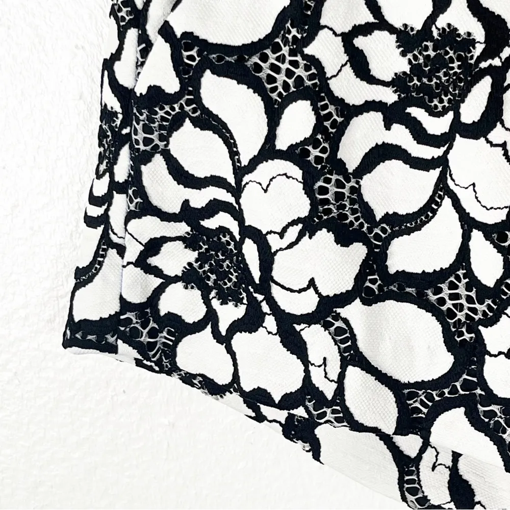 DIANE vonFURSTERBERG Napoli Black White Floral Embroidered Lined Shorts Size 6 - Image 6