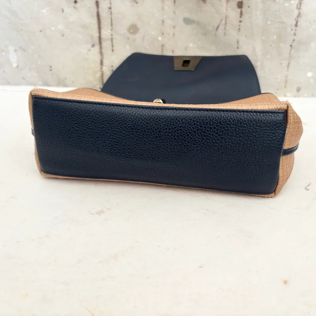 Akris Anouk Small Day Raffia Shoulder Bag - Image 6