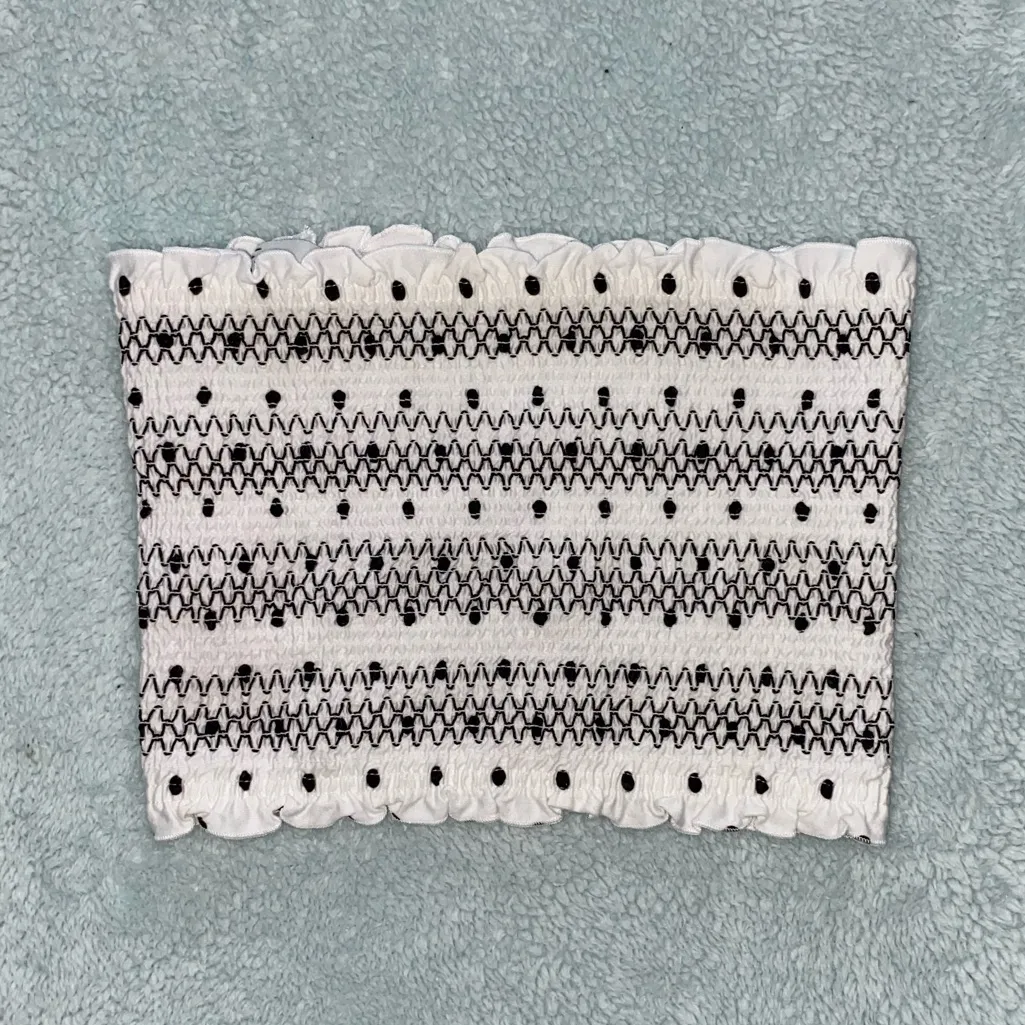 Hollister White And Black Tube Top - Image 2