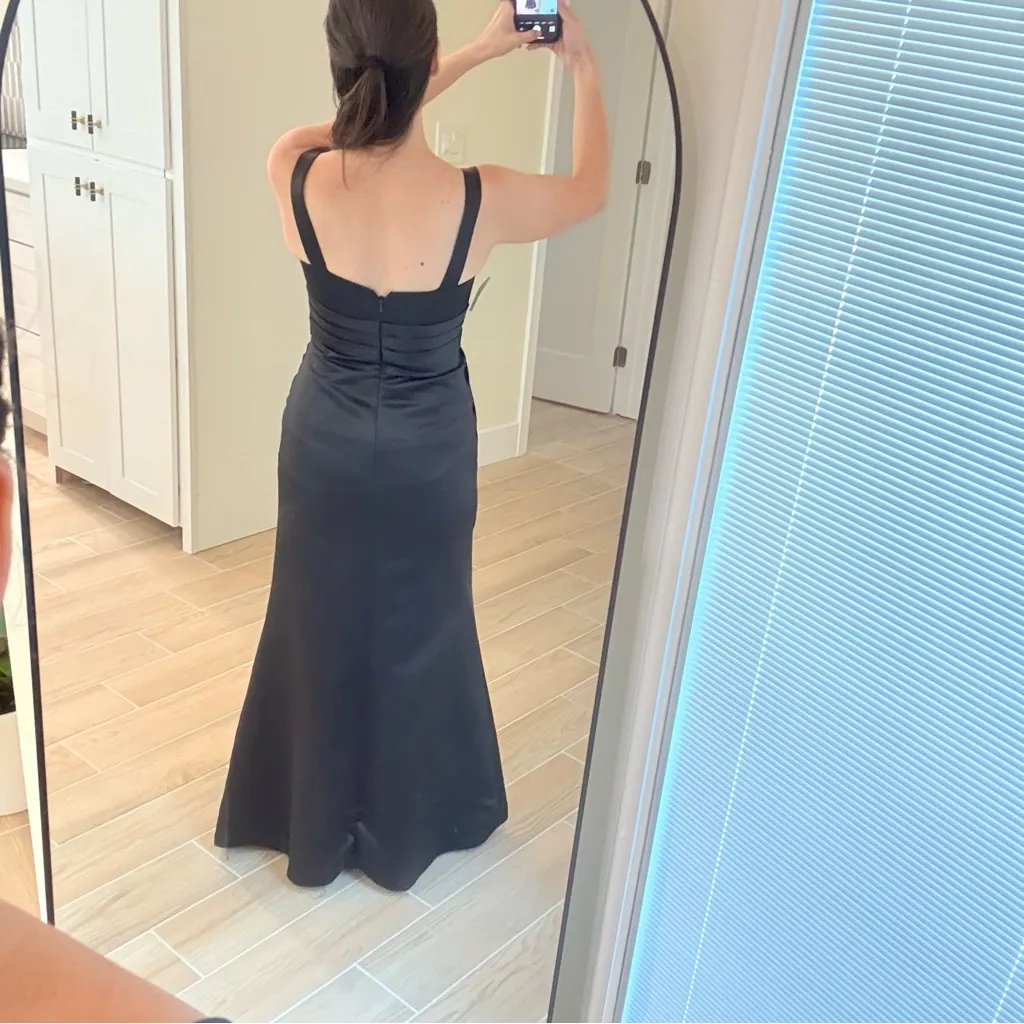 Bill Levkoff Black Satin Mikado V-Neck Gown Size 2 - Image 3