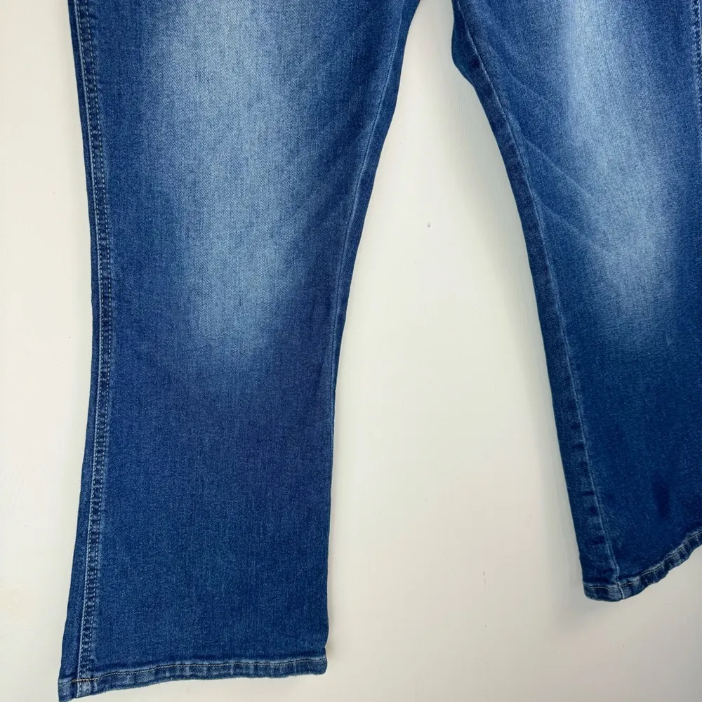 Kancan Womens Crop Kickboot Flare Jeans Sz 31 Dark Wash Stretch Denim Blue - Image 7