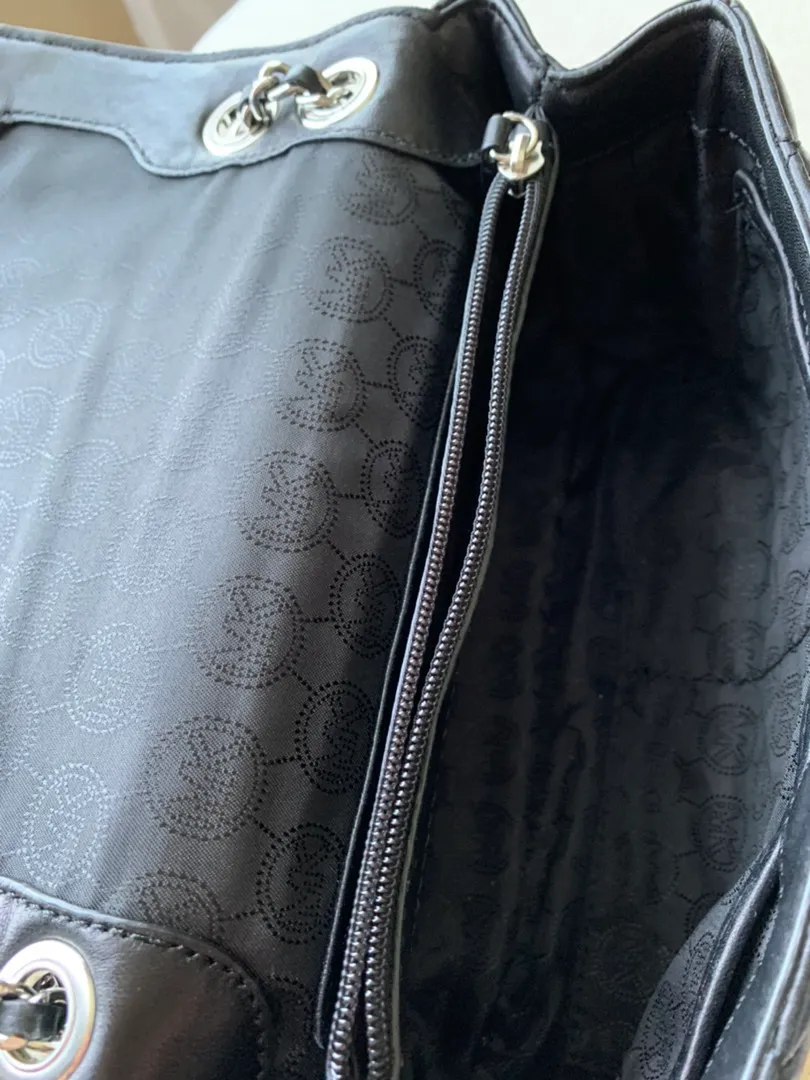Michael Kors Quilted Handbag - Image 4