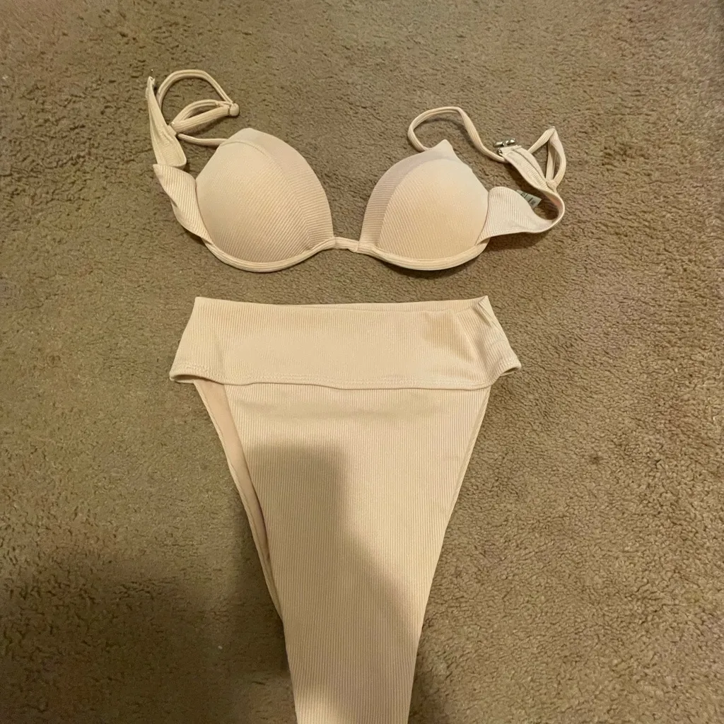 SHEIN Swimsuit Bundle( 6 Swimsuits): Size Small - Image 4