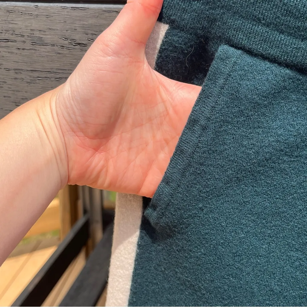 Cordova Women’s The Apres Sport Pant Size XS Extra Fine Merino Wool Teal & Cream - Image 4