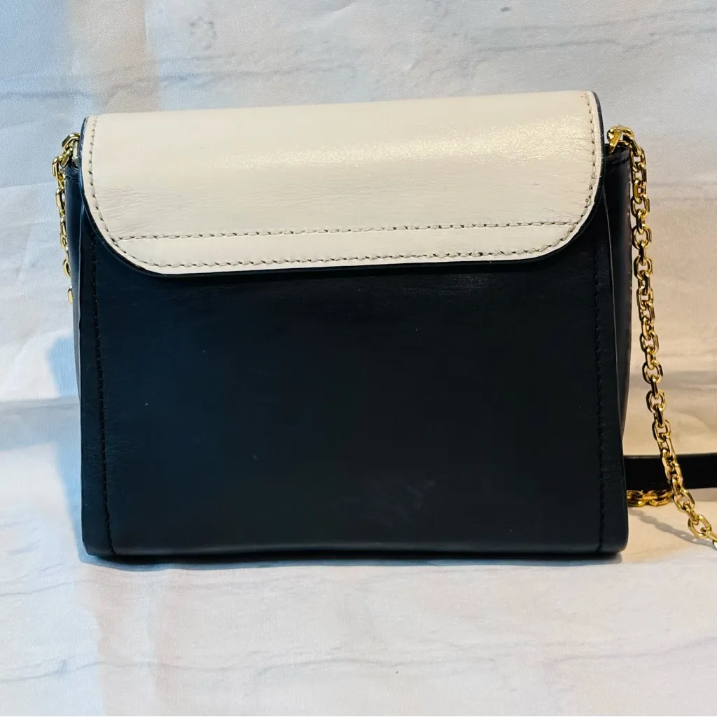 Authentic Louise et Cie Two-Tone Leather small Crossbody / Magnetic Flap closure - Image 5