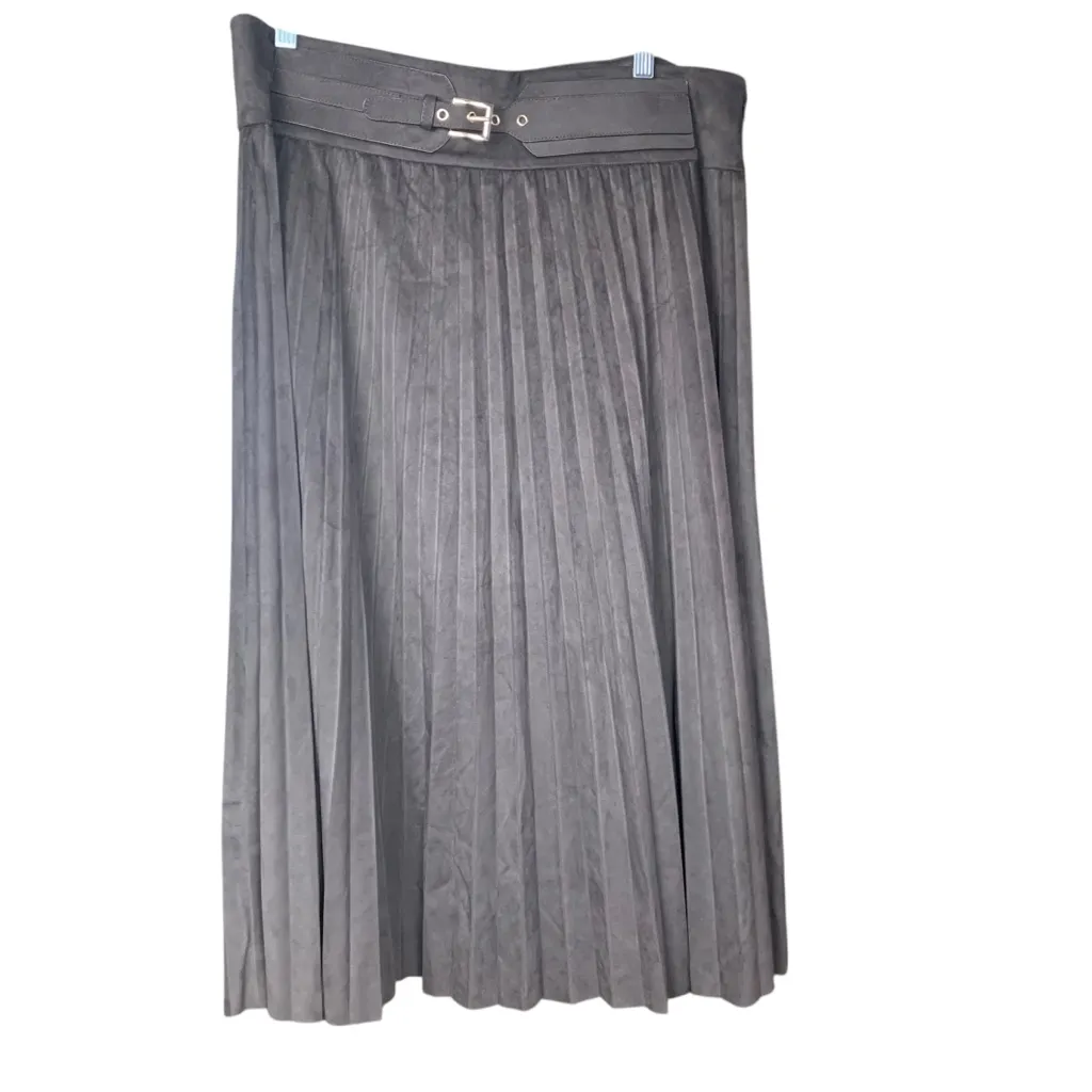 Soft Surroundings size XL new Lavina faux suede skirt brown new pleated belted m - Image 2