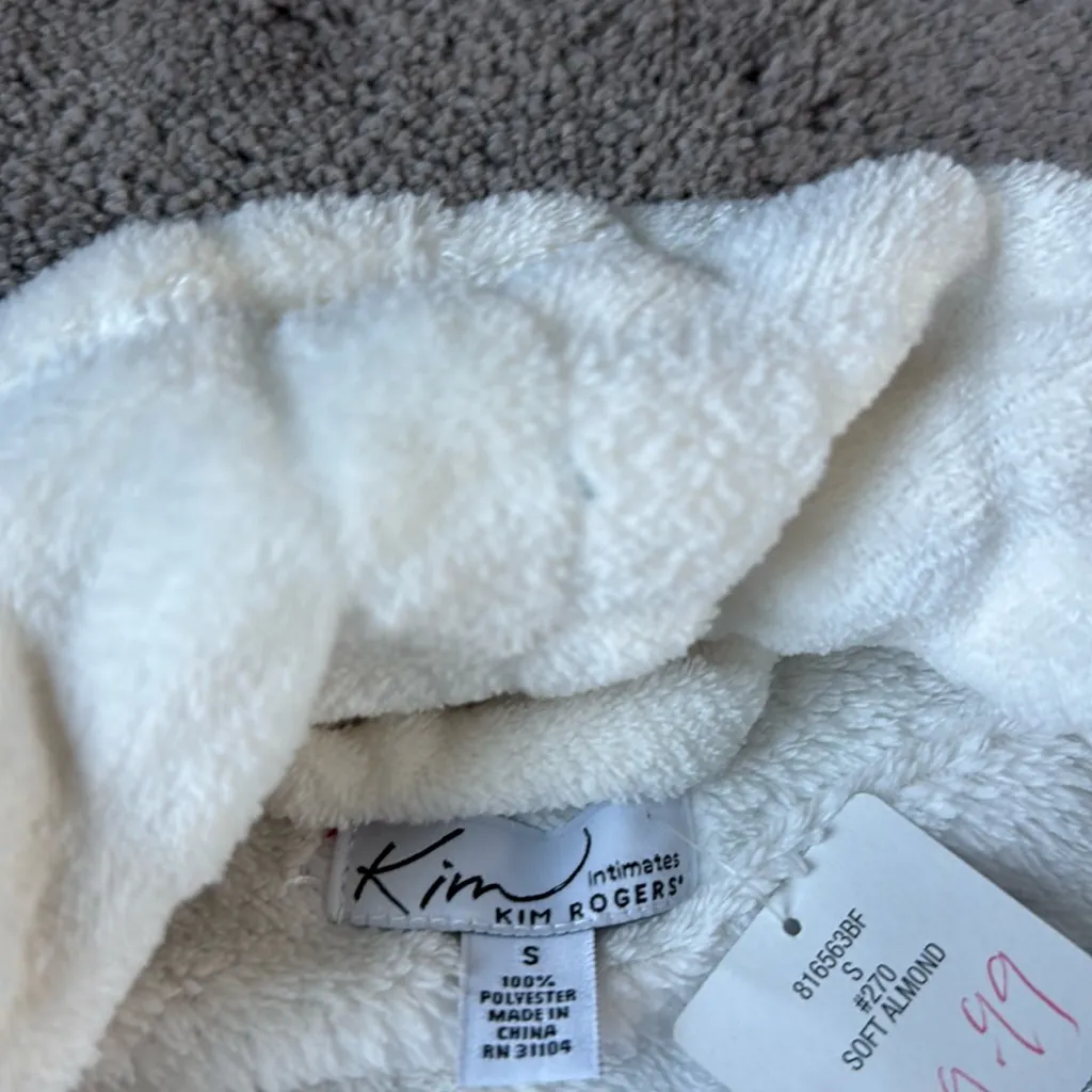 Kim Rogers Fleece Quilted Robe SIZE S - Image 4
