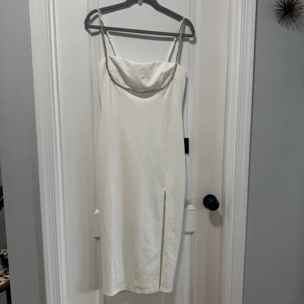 Lulus Upscale Flirt NWT size M Ivory Rhinestone Sleeveless Bodycon Midi Dress - Image 4
