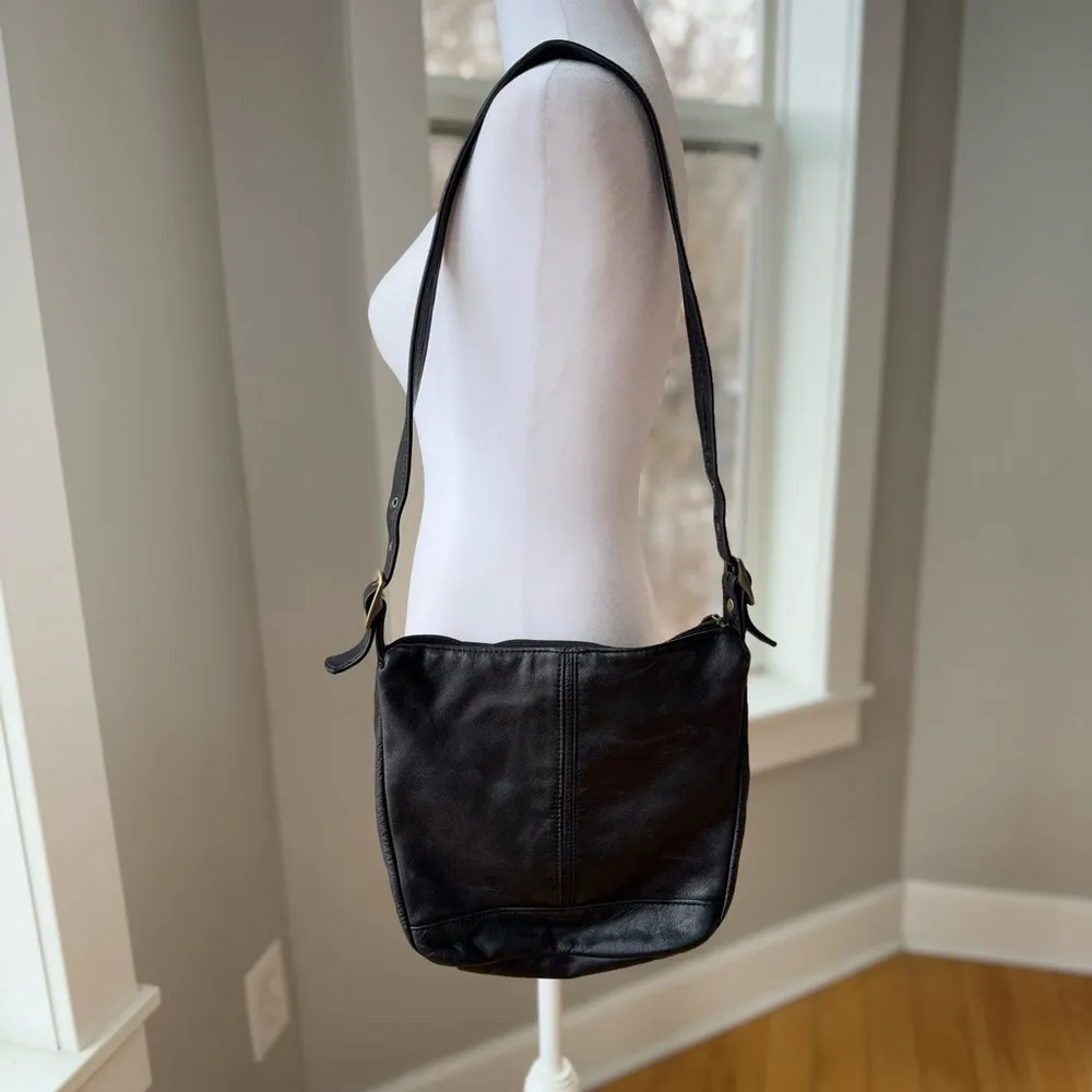 Vintage 90’s Albi Black Hobo Bag with Square Brass Details - Image 7