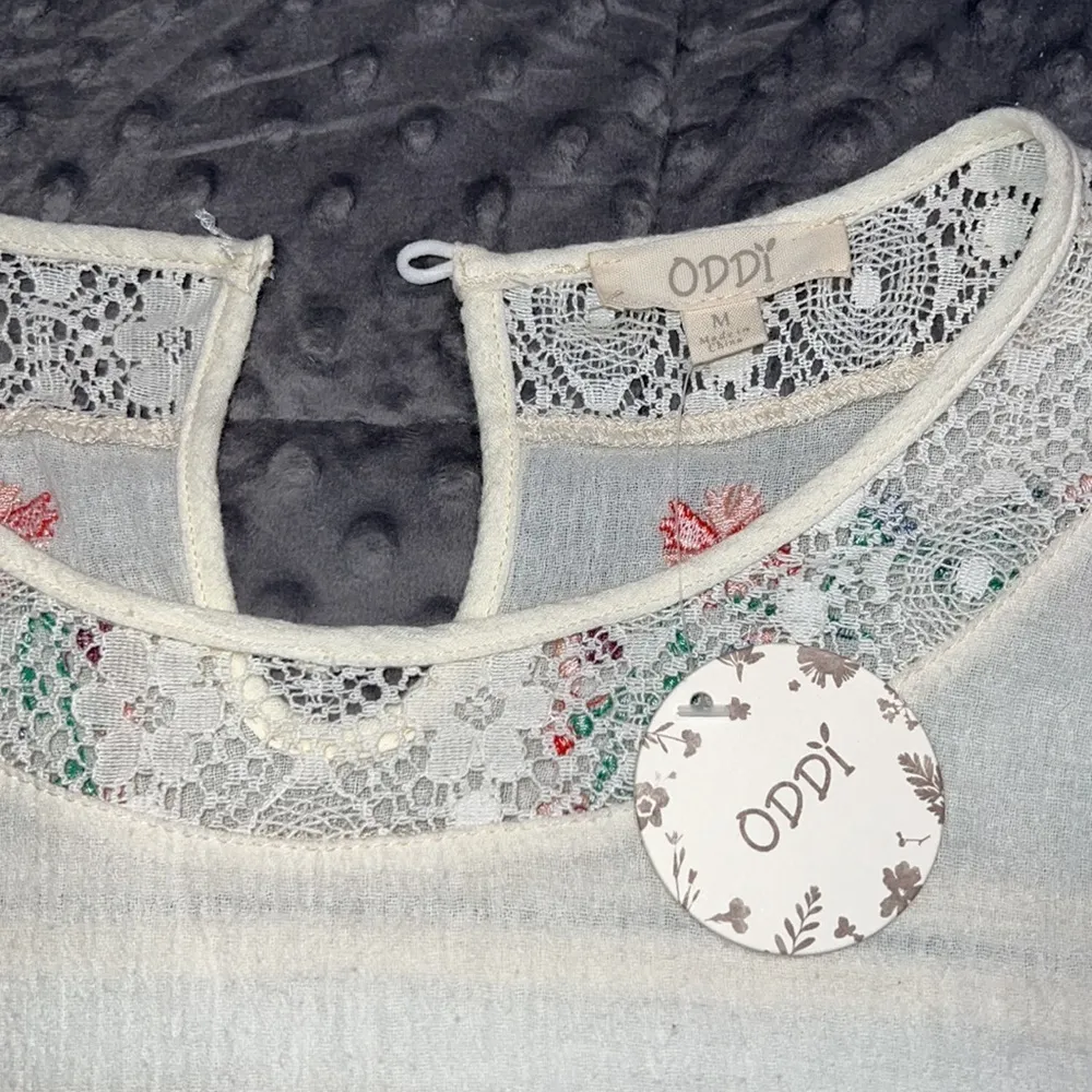 ODDY medium womens shift dress short embroidered floral design short sleeve FLAW White - Image 7