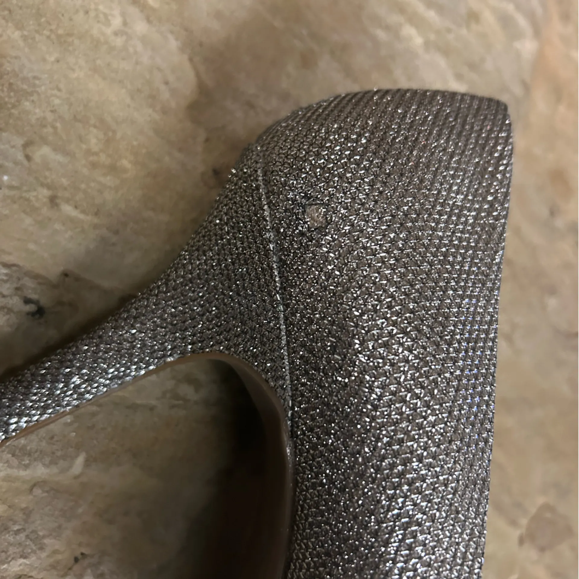 Heels Shimmering Gold  Peep-Toe Heels 9M light usage see pictures - Image 9