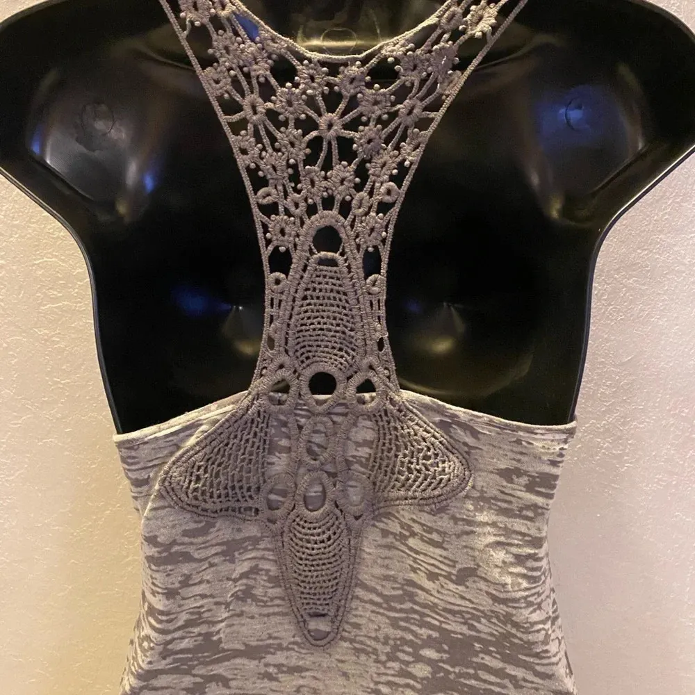 American Dream Grey Crochet Stitched Accent Tank Top Size Small - Image 16