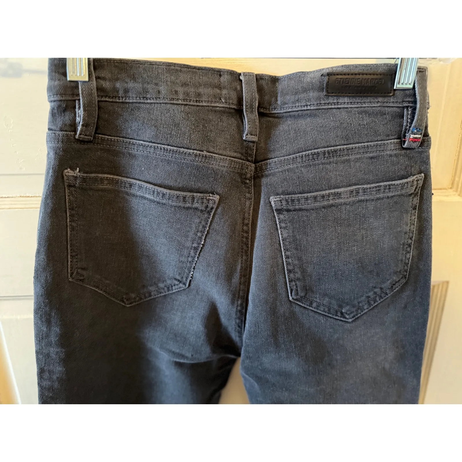 ETIENNE MARCEL athletic stripe slimstraight smogcutter EM1054 jeansSize25 rawhem Gray Size 25 - Image 7