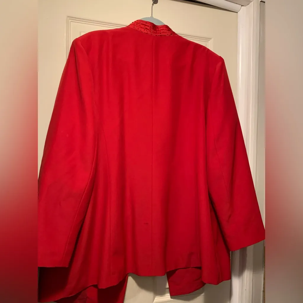 Size 24 three piece suit Red - Image 9