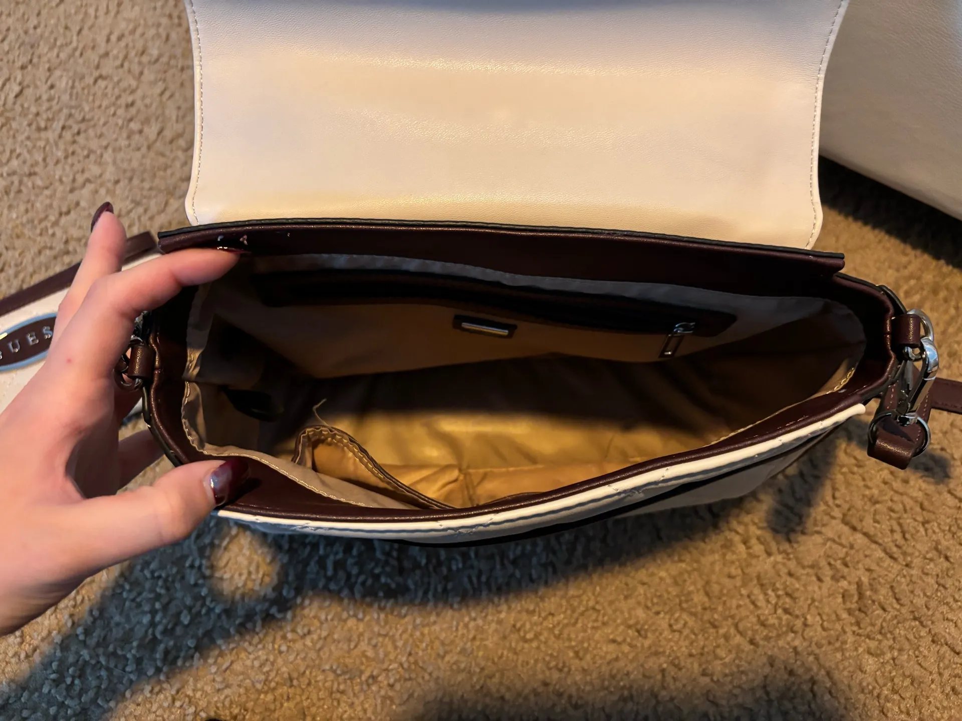 Guess  Purse Crossbody - Image 2