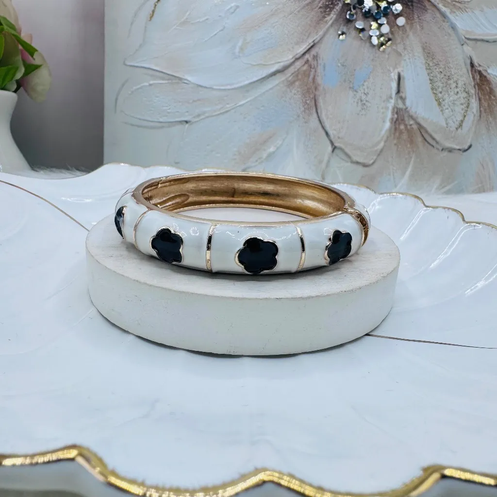The Clarissa Enamel Cloisonne Bracelet Bangle Thick Style in Cruella Color Black - Image 5