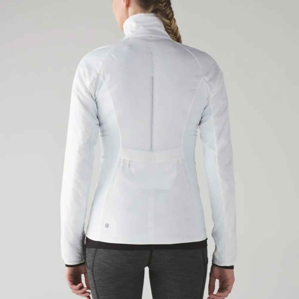 Lululemon Run For Cold Jacket in White 4 - Image 5