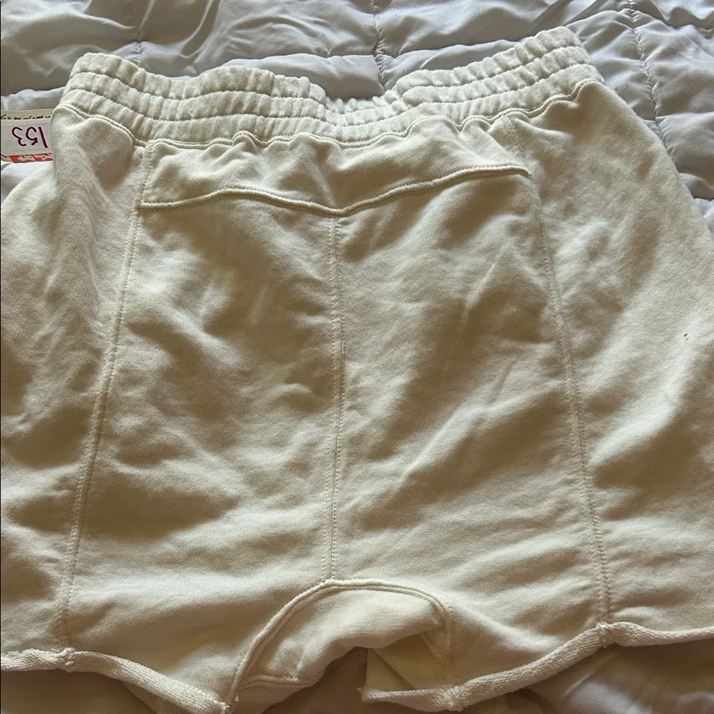 Free people movement shorts Size M - Image 5