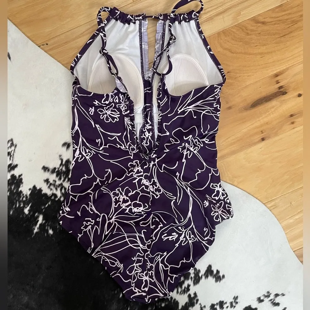 Aqua Green Women’s Sz Medium Purple Floral One Piece Swim Suit - Image 7