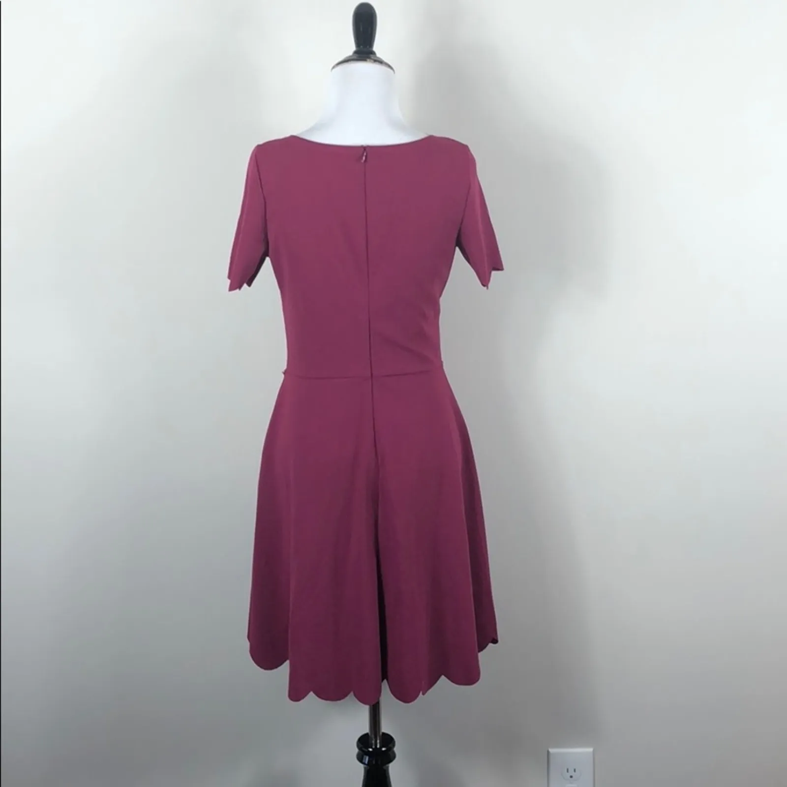 Vanity Room Dress Scallop Hem - Image 9