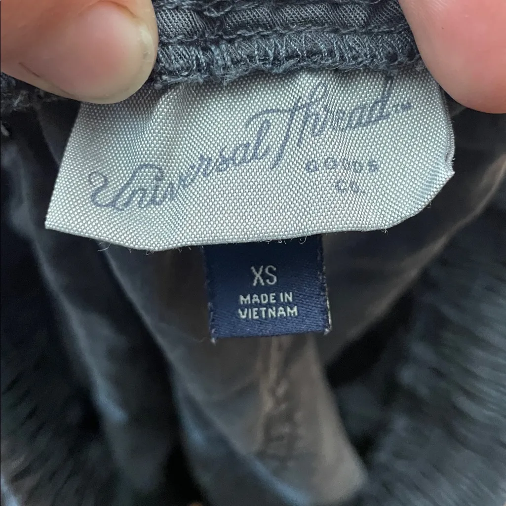 Universal thread goods co gray summer shorts size XS cinched top high waisted - Image 5