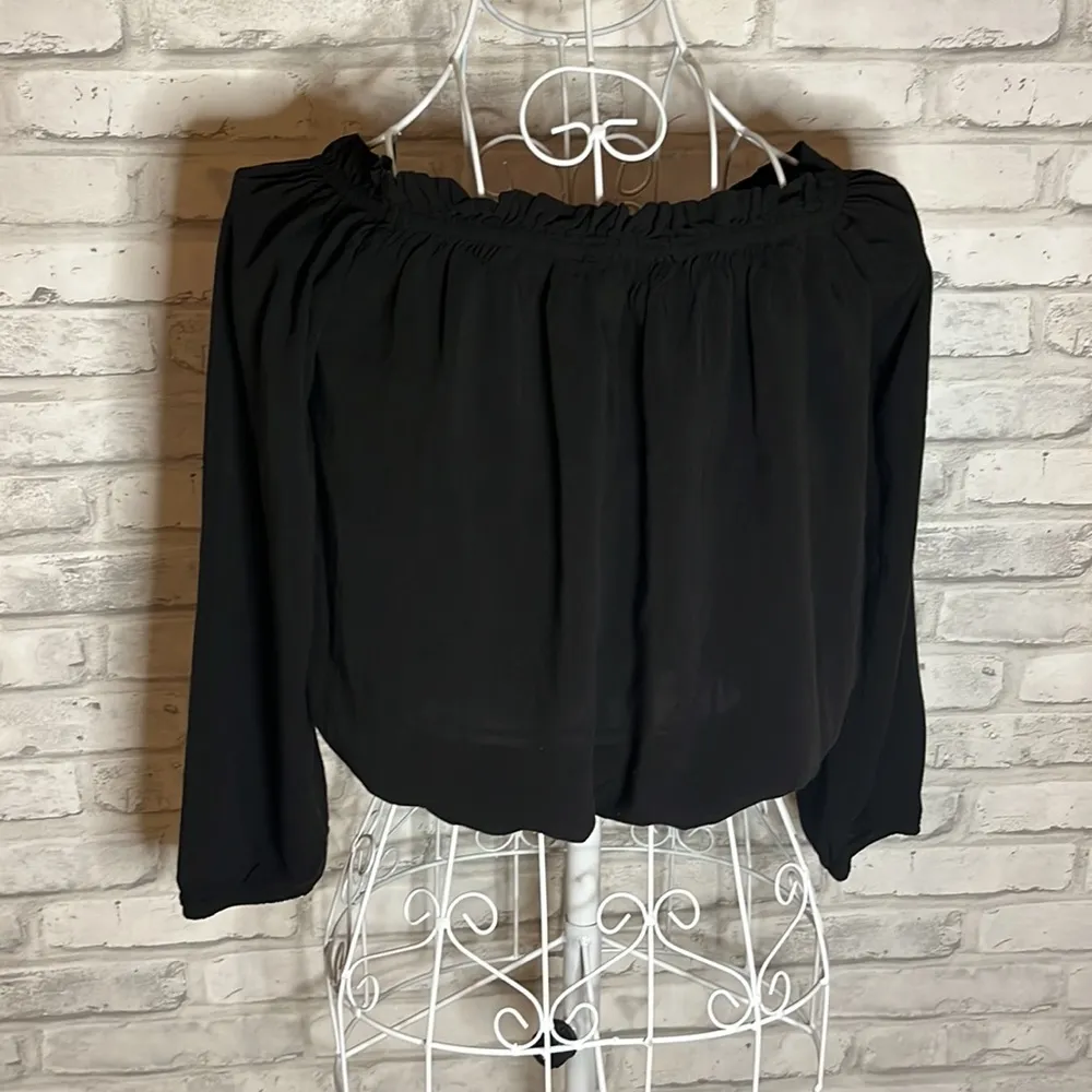 Brandy Melville Black Crop Top Blouse- One Size XS Or Small - Image 4