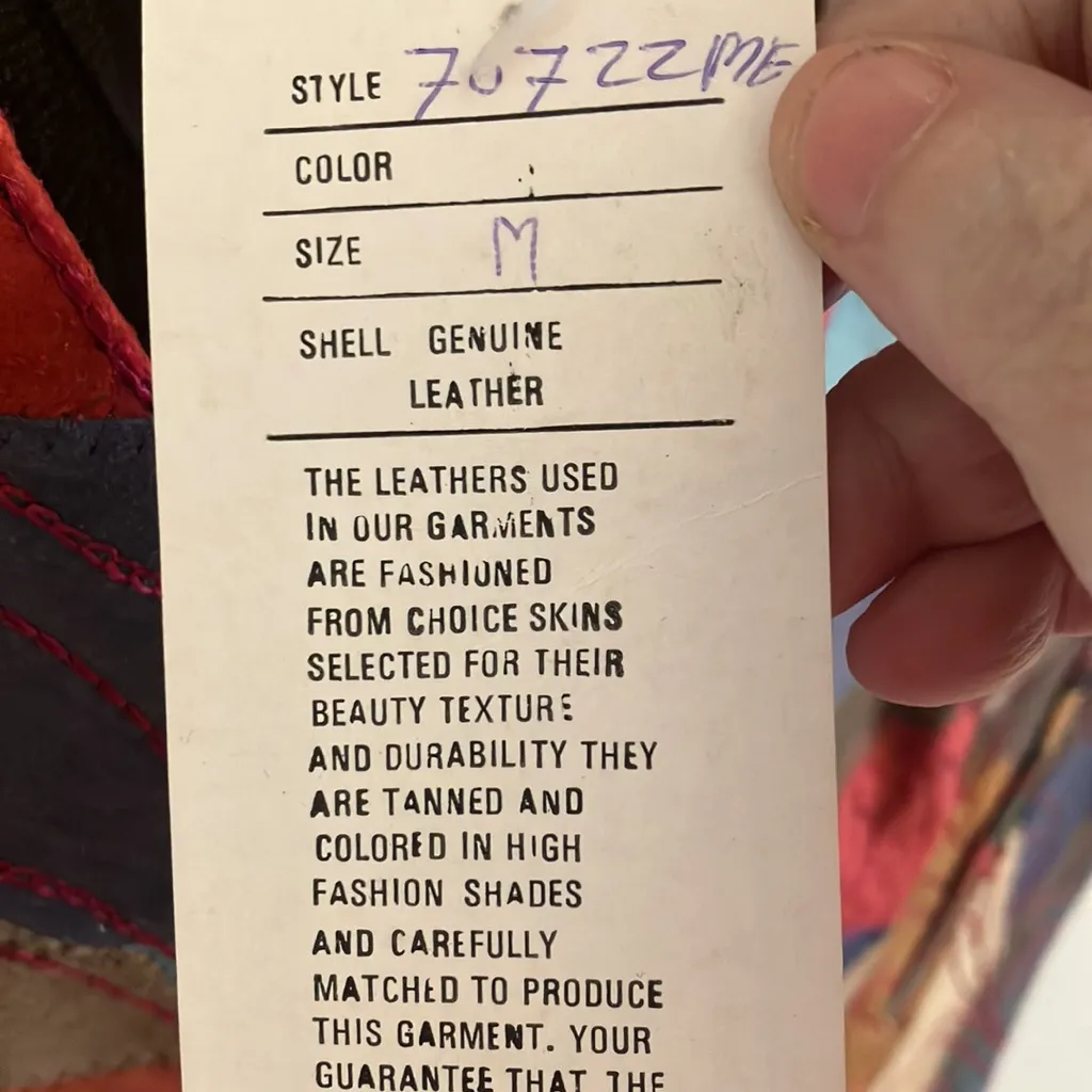 FINAL MARKDOWN Katch me vest medium - Image 3