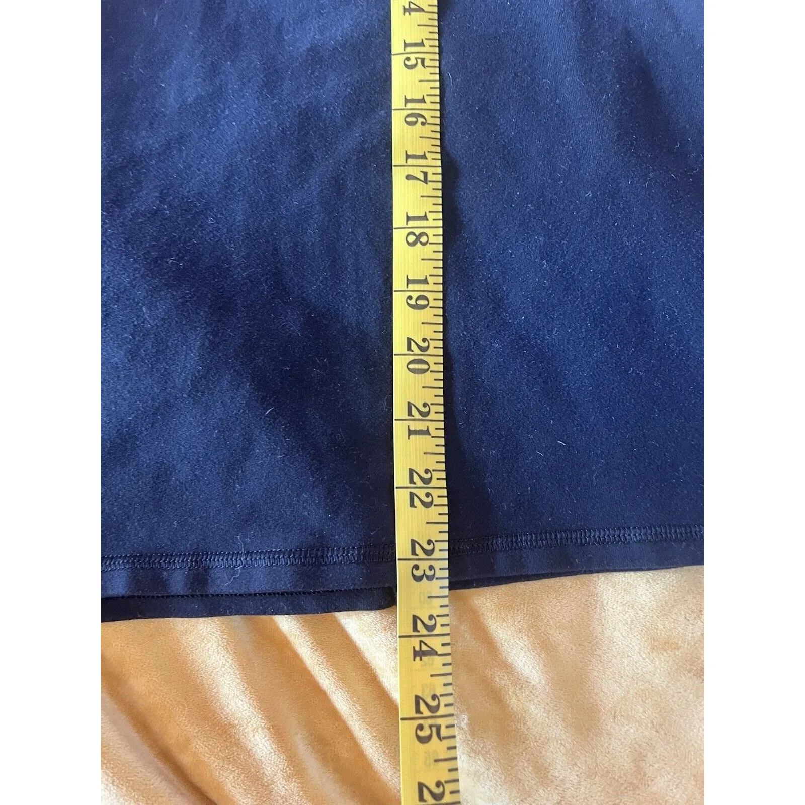 Lululemon Women's Black Tank Top Size 6 - Image 3