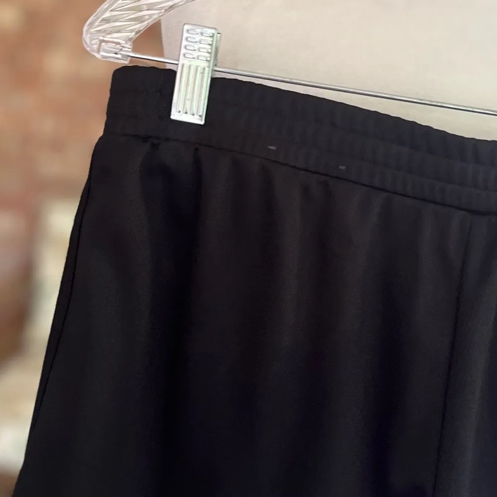 Xersion Shorts Black Running Walking Outdoor Women’s M - Image 7