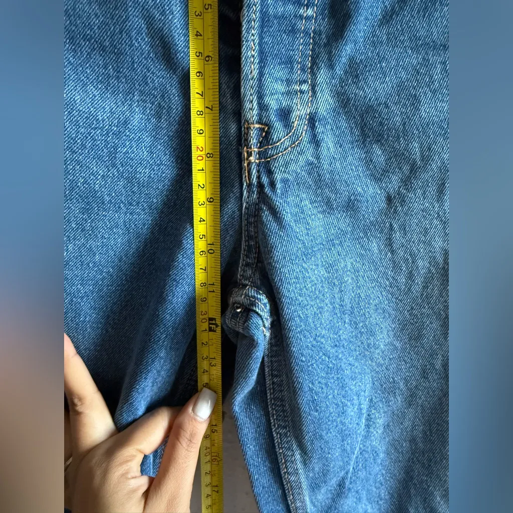 Women’s jeans Universal Thread Relaxed Blue Denim Jeans Size 8 - Image 6