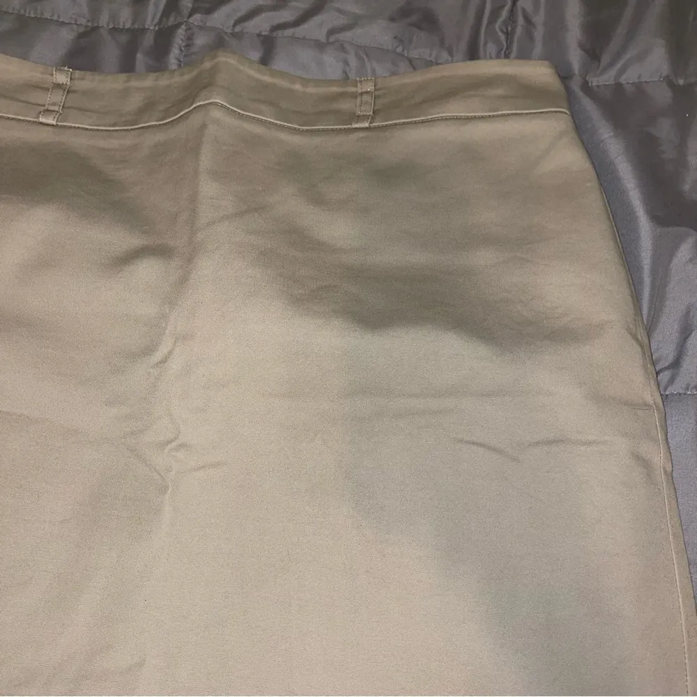 Larry Levine Khaki Skirt - Image 3