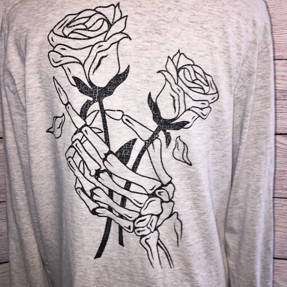 Cotton On Garments Grey Bad Company Hoodie with Roses and Skeleton Size XL - Image 5