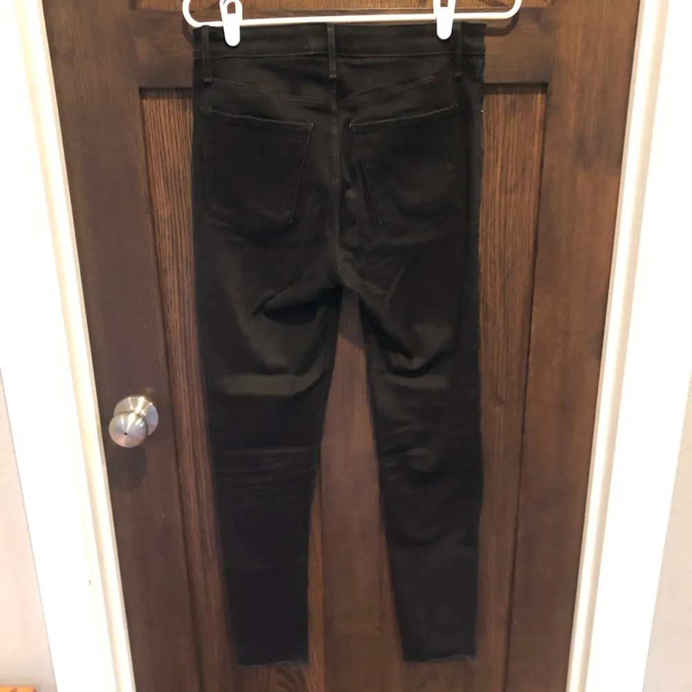 Abercrombie and Fitch high rise super skinny ankle jeans - 28 - Image 3