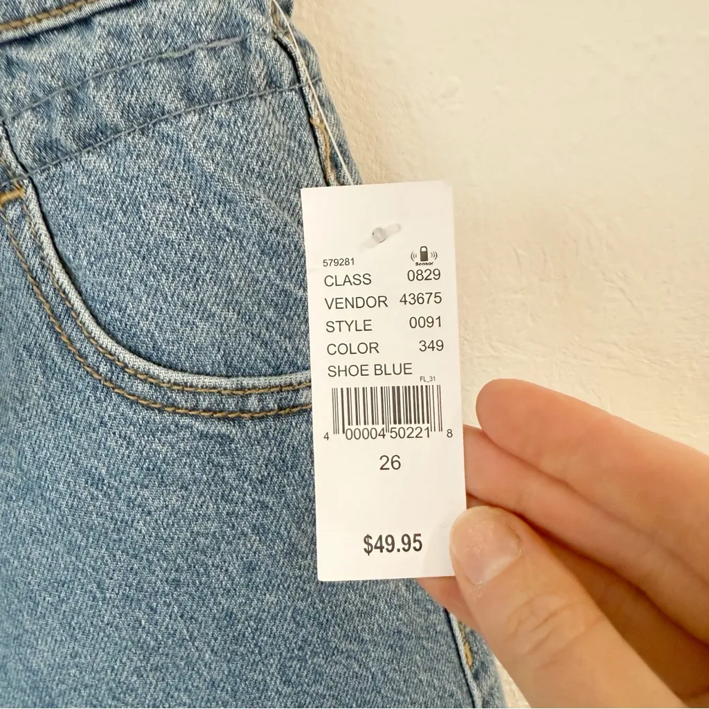 NWT Pacsun Mom Shorts Sz 26 - Image 3