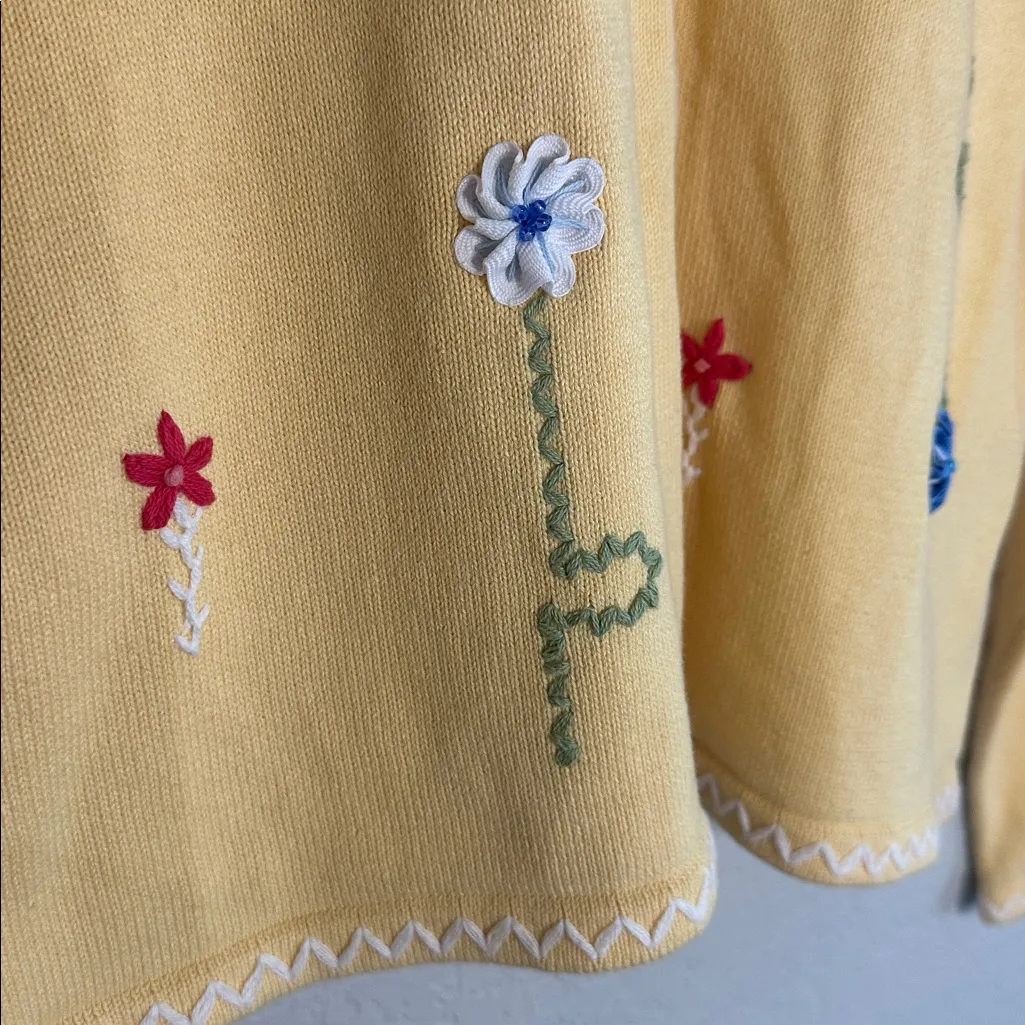 Vintage Talbots Embroidered Cardigan Sweater Teacher Flowers Yellow Cottage XL - Image 4