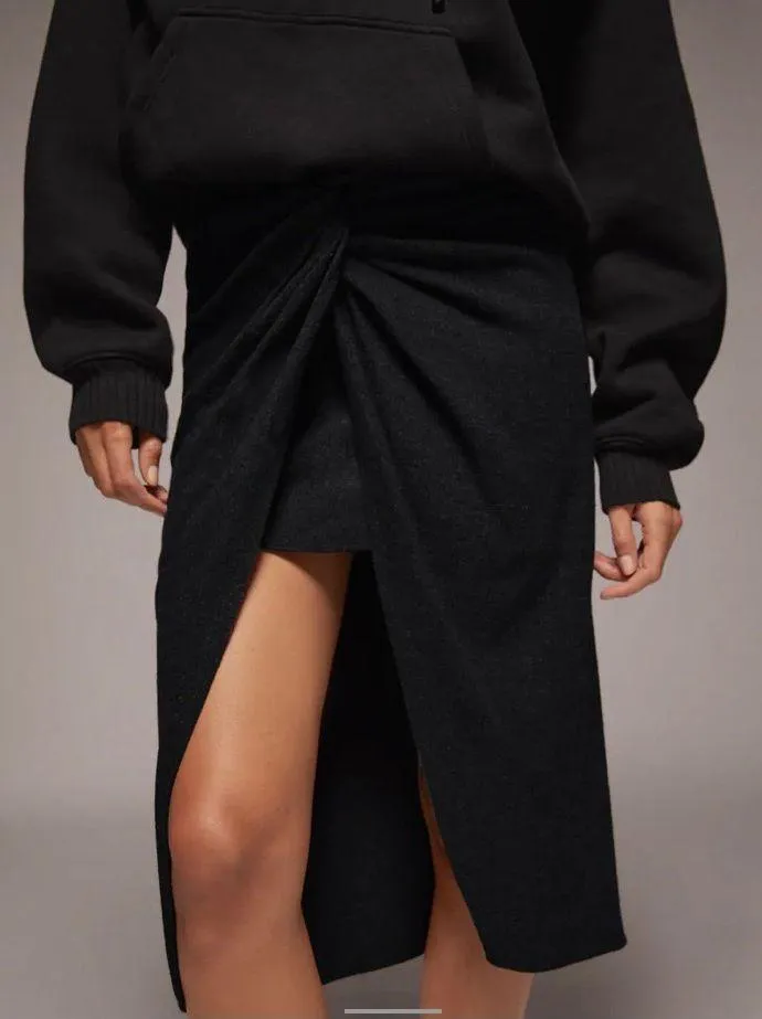 Knotted Skirt Size Large - Image 3