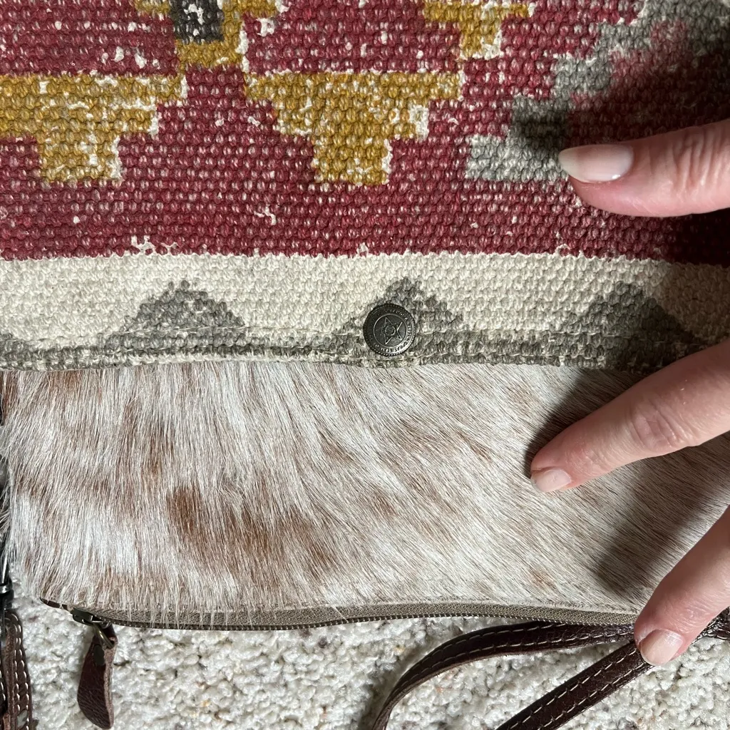 Myra Bag western Aztec Boho woven and fur Brown - Image 3