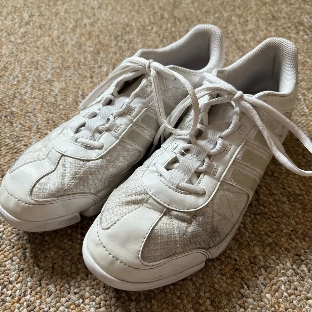women’s triple cheer cross trainer cheerleading white shoes - Image 3
