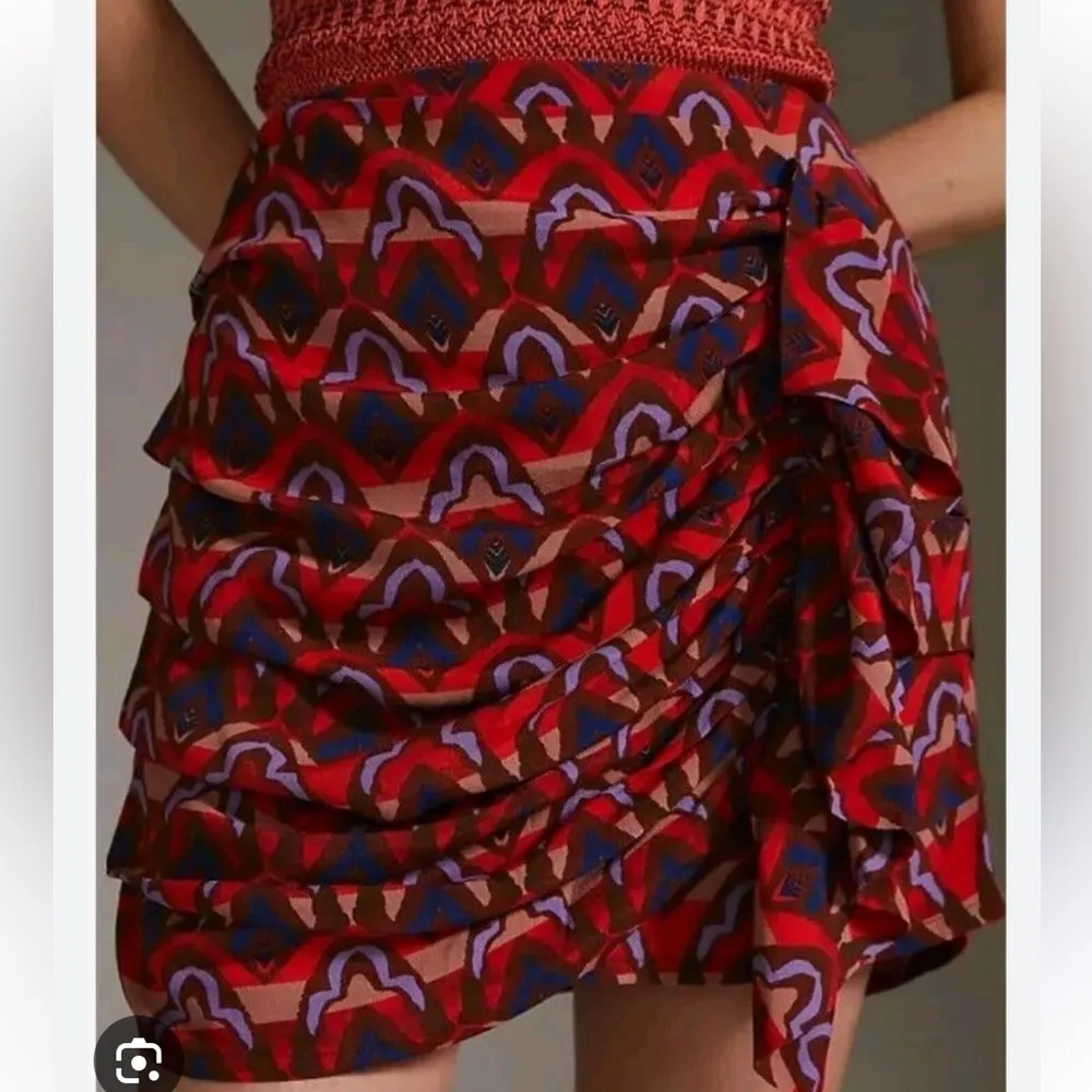 Dolan from Anthropologie red asymmetrical ruffle patterned skirt, size small - Image 2