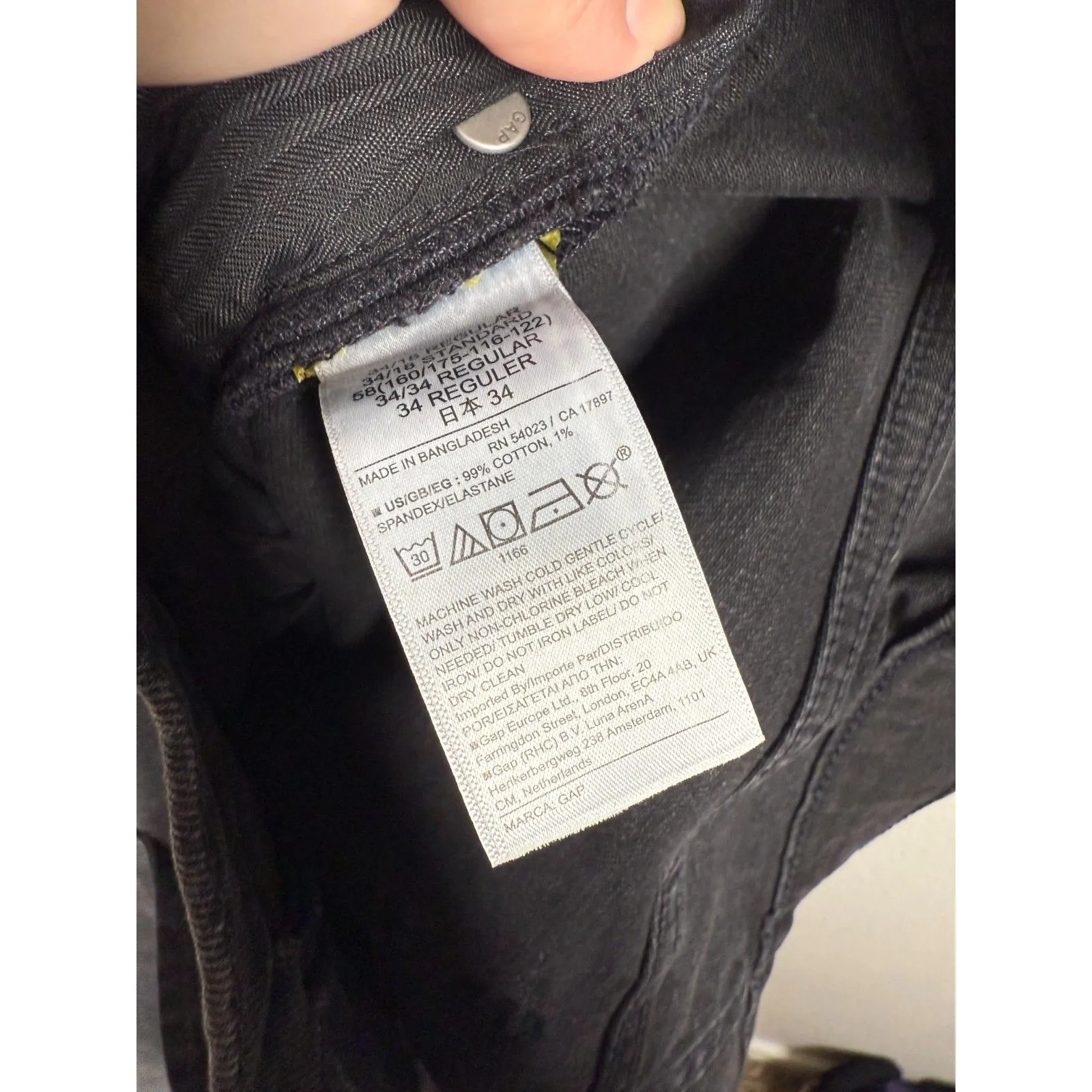 NWT Gap Girlfriend Mid Rise Black Jeans Womens Sz 34/18R Raw Hem Cuffed Bottom - Image 6