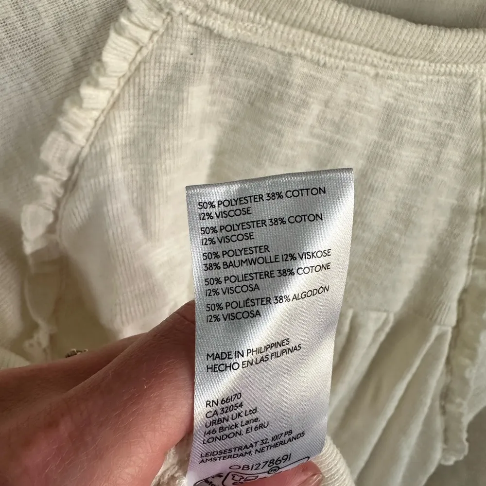 Anthropologie Pilcro Diana Women's Cream Pullover Ruffle Top - Image 4