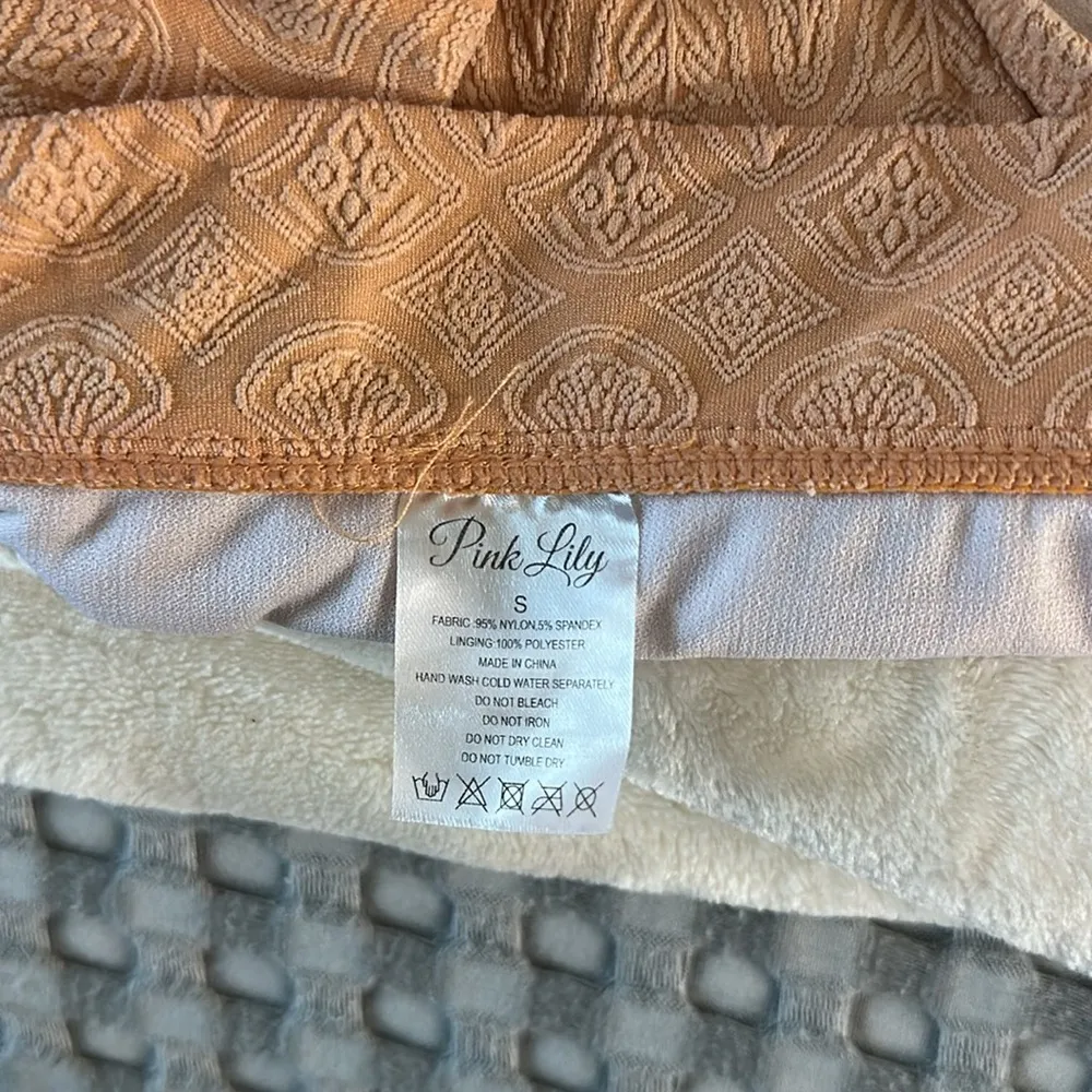 Pink Lily Textured Tan Bikini Bottom - Image 4