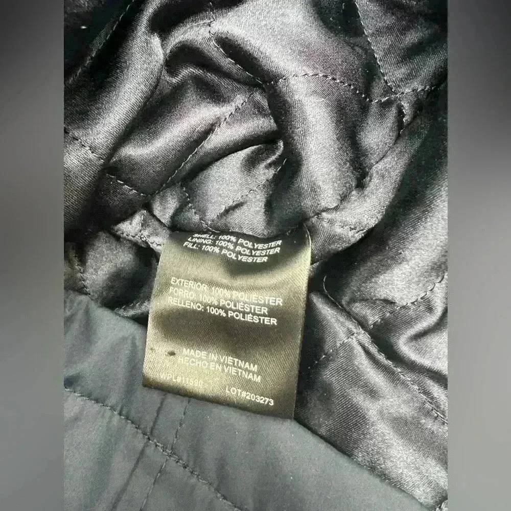 waterproof jacket. NWOT, size small. - Image 5